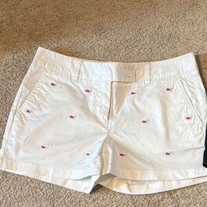 Vineyard Vines White Shorts with Whale Accents